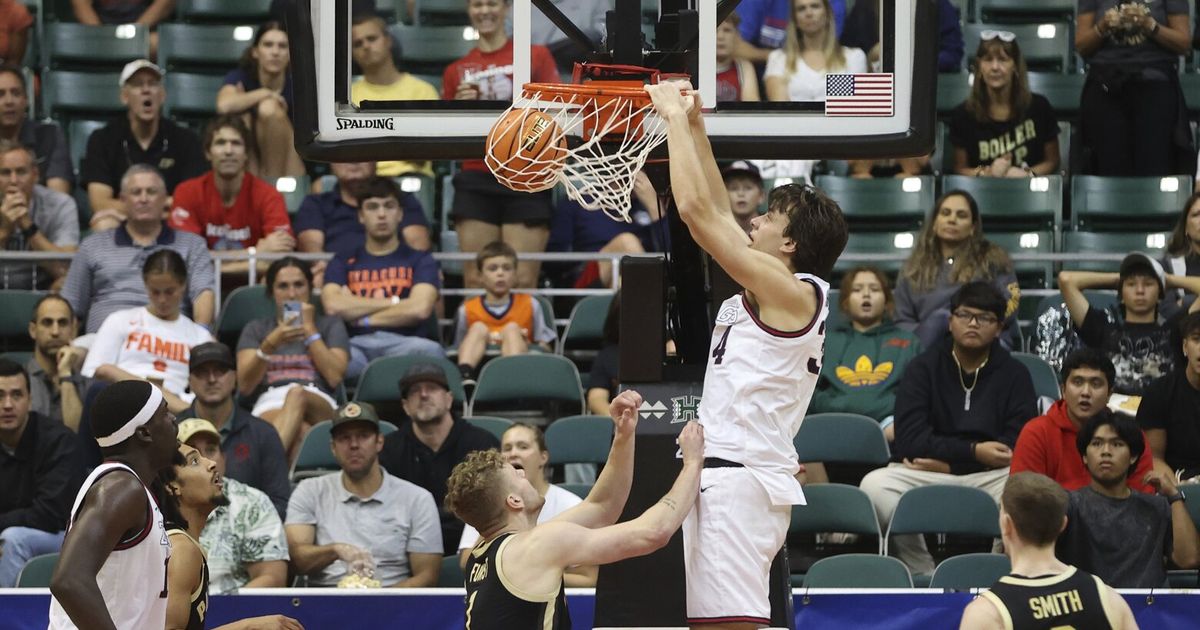 Purdue Boilermakers Defeat Gonzaga Bulldogs in Maui Invitational Behind Zach Edey's Performance