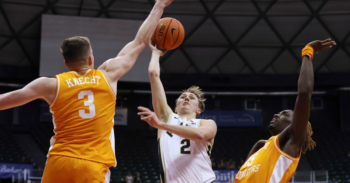 Purdue Defeats Tennessee 71-67 in Maui Invitational Behind 27 Points from Loyer