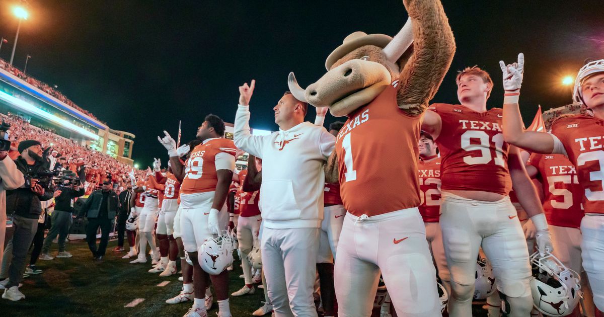 Texas No. 7 Football Team Pursues Final Big 12 Title Before Transition to SEC in 2024