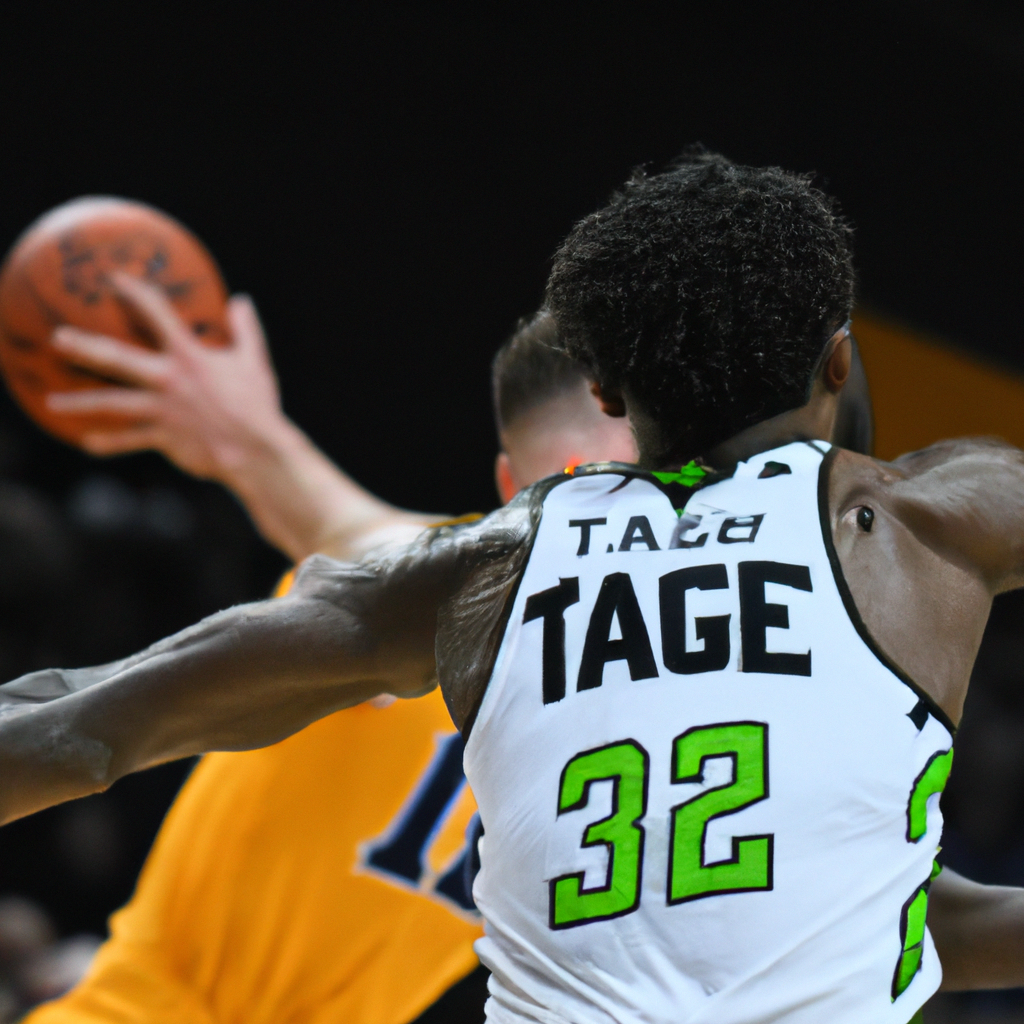 Tracey Records 15 Points as Oregon Defeats Tennessee State 92-67