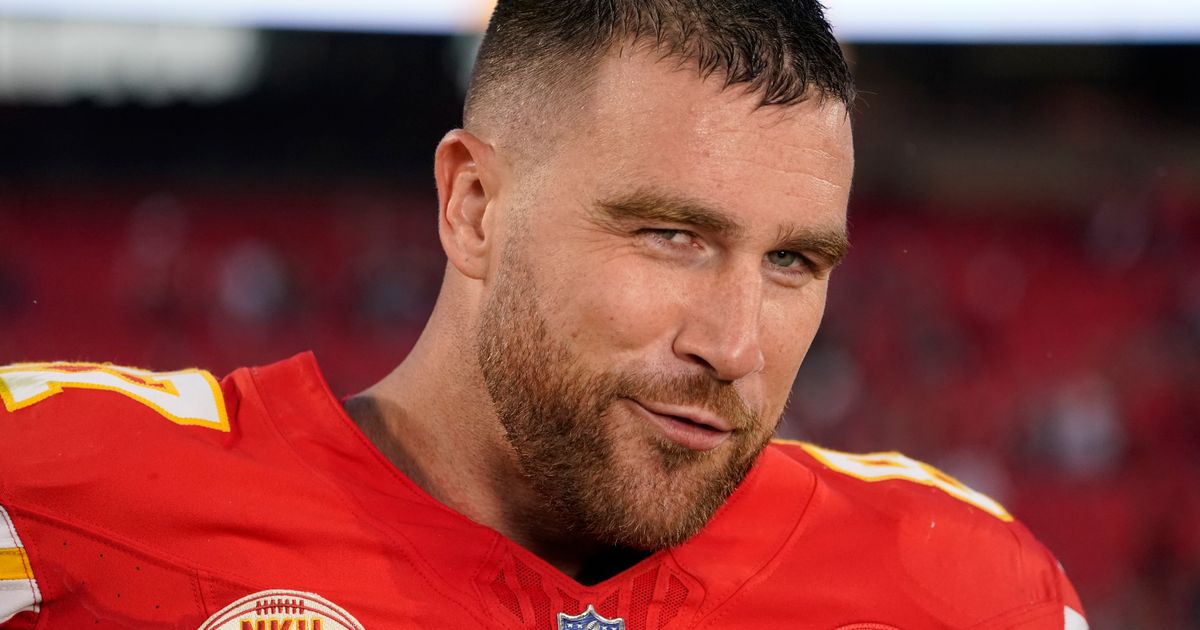 Travis Kelce Named No. 1 Tight End in AP's NFL Top 5 Rankings for Second Consecutive Year