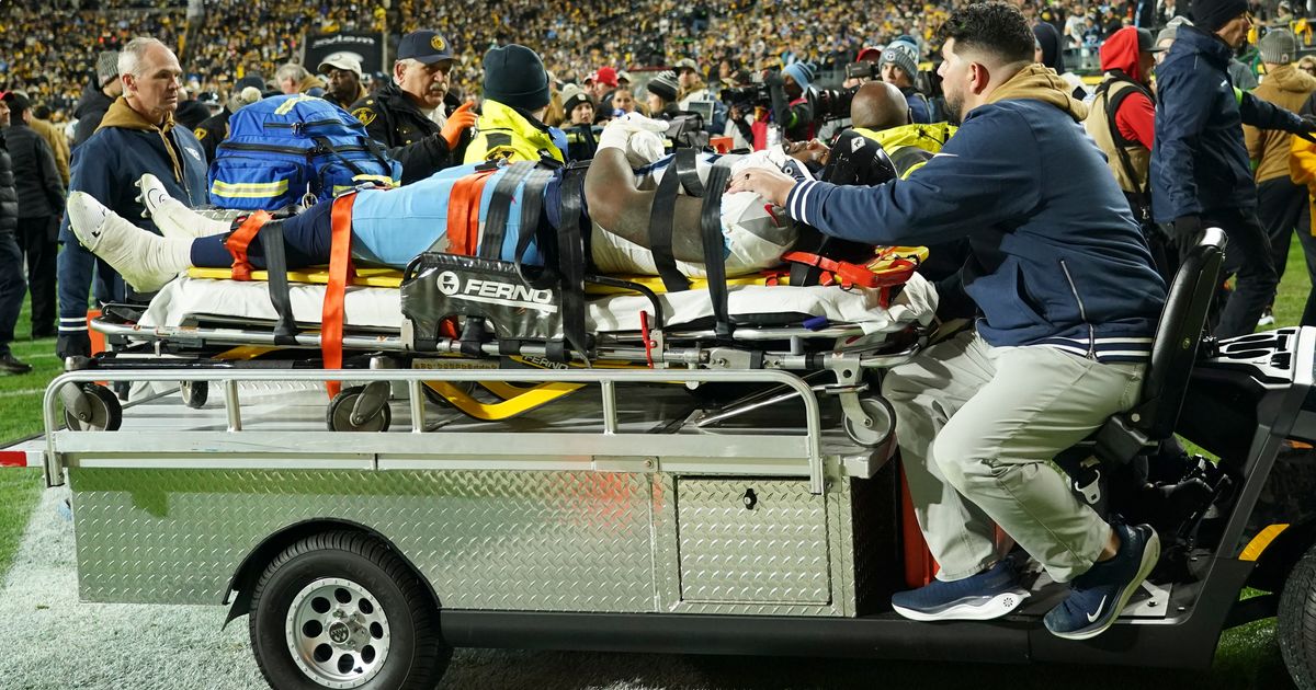 Treylon Burks of Tennessee Titans Placed in Concussion Protocol After Being Knocked Unconscious and Carted Off Field