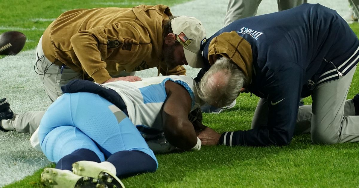 Treylon Burks Suffers Injury After Hard Fall in Fourth Quarter of Titans-Steelers Game