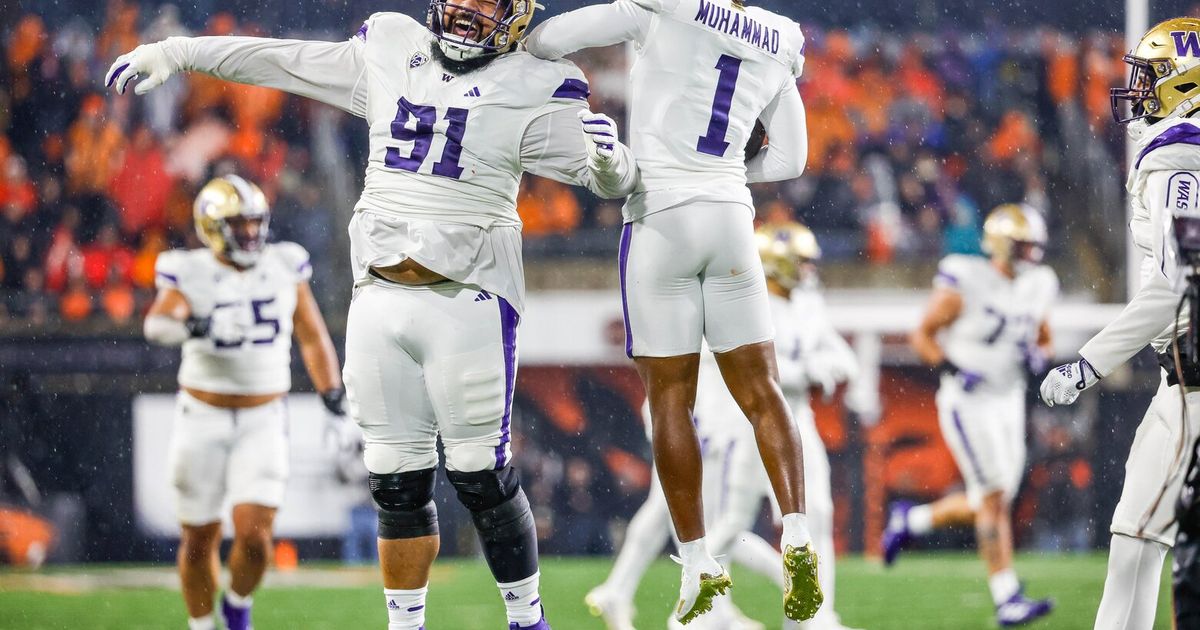 University of Washington Huskies Move Up to Fourth Place in Latest College Football Playoff Rankings