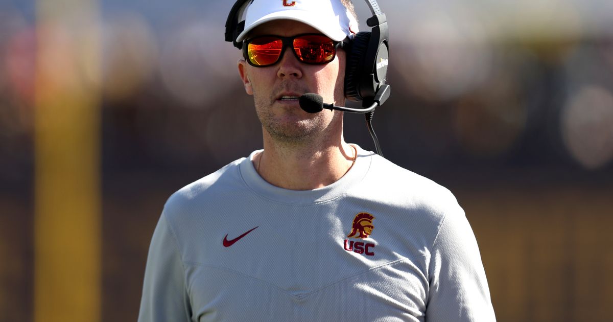USC Parts Ways with Defensive Coordinator Alex Grinch with 2 Games Remaining in Regular Season