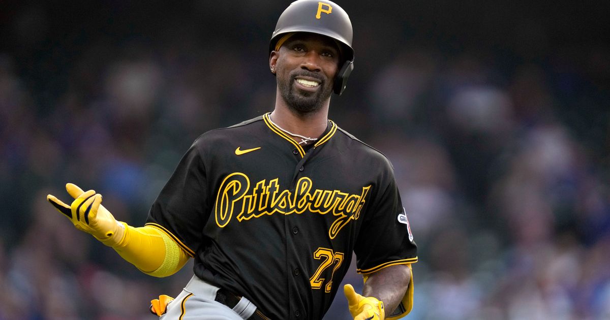 Andrew McCutchen Re-Signs with Pittsburgh Pirates on One-Year, $5 Million Contract