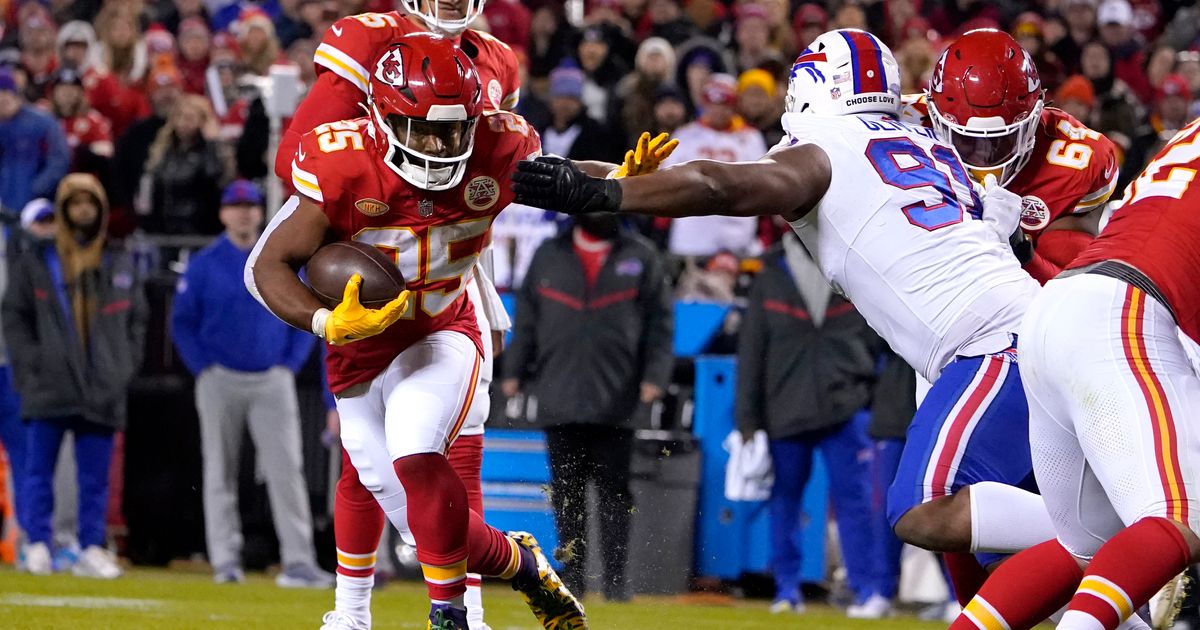 Bills Defeat Chiefs 20-17 After Late Field Goal and Penalty Advantage