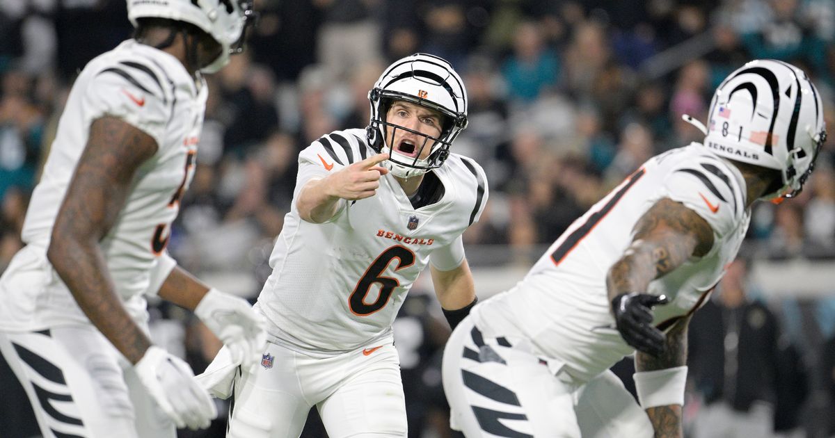 Browning Leads Bengals to 34-31 OT Victory over Jaguars; Lawrence Suffers Ankle Injury