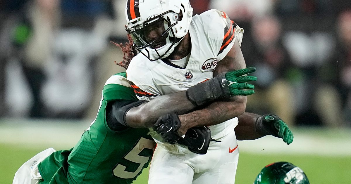 Browns Wide Receiver Elijah Moore Hospitalized Overnight After Suffering Concussion in Win Over Jets