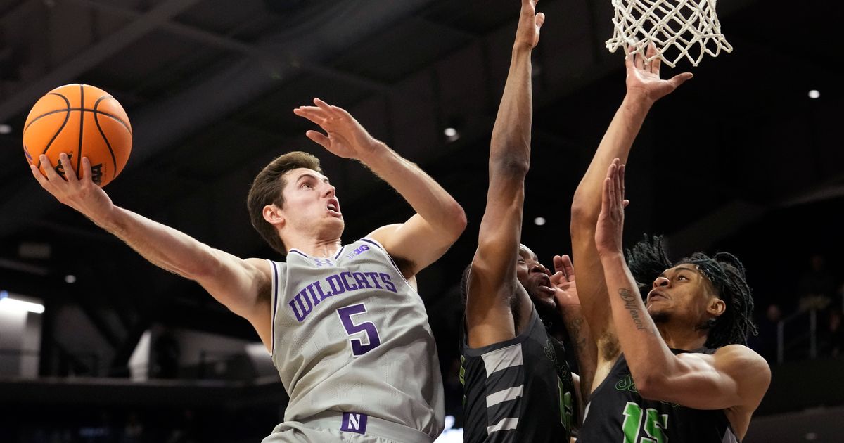 Chicago State Defeats No. 25 Northwestern 75-73, Led by Wesley Cardet Jr.'s 30 Points