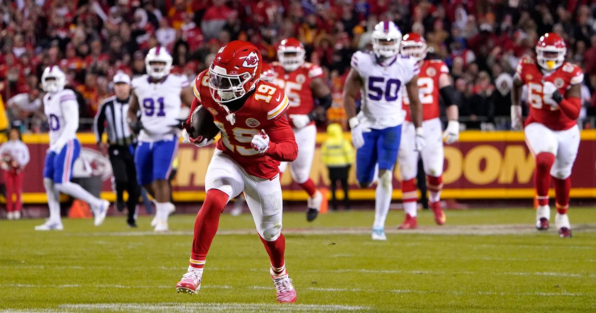 Chiefs' Coach Andy Reid Outraged After Unexpected Offside Penalty Costs Team