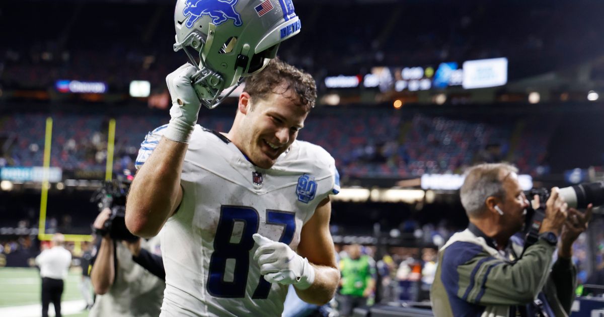 Detroit Lions Defeat New Orleans Saints 33-28 Despite Injury to Quarterback Derek Carr, Sam LaPorta Has Career Day