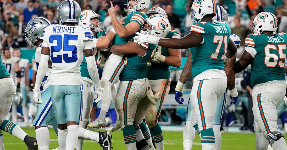 Dolphins Secure Playoff Spot with 22-20 Win Over Cowboys on Jason Sanders' Last-Second Field Goal