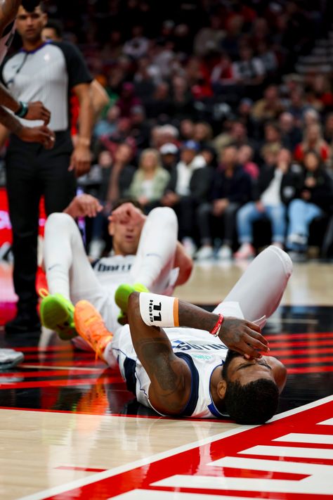 Doncic Leads Mavericks to 125-112 Victory Over Trail Blazers Despite Irving's Foot Injury