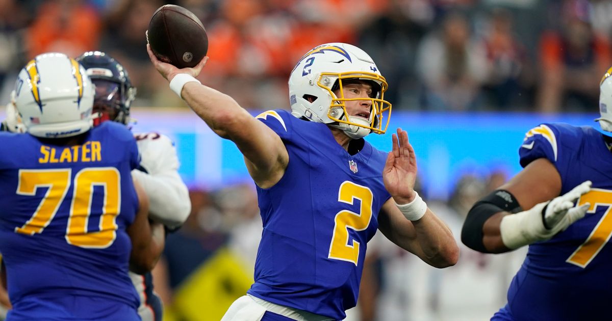 Easton Stick to Make NFL Debut as Chargers Look to Upset Raiders on the Road