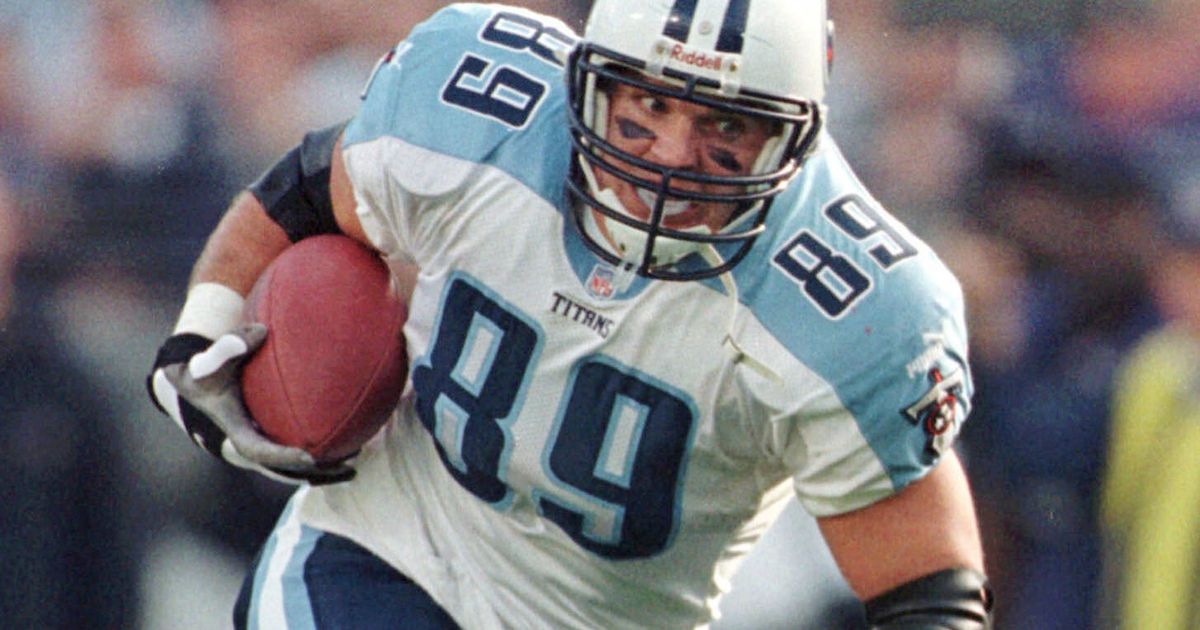 Former NFL Player Frank Wycheck, Who Threw Iconic 'Music City Miracle' Lateral, Passes Away at Age 52