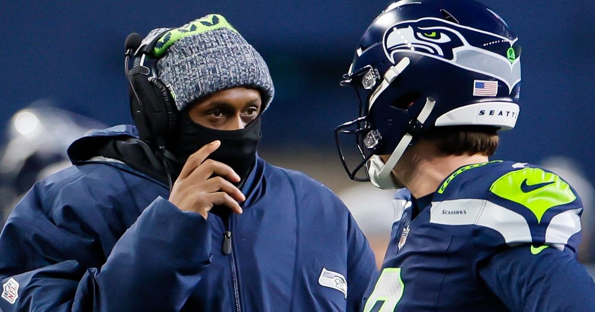 Geno Smith Providing Reliable Backup for Seahawks Behind Drew Lock