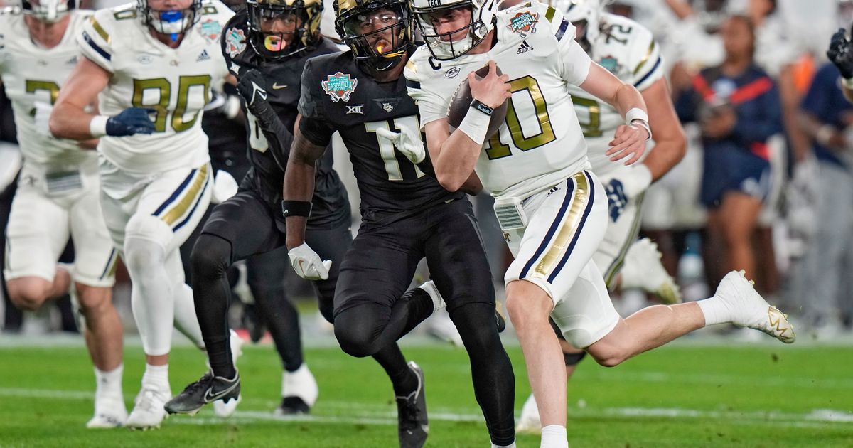 Georgia Tech Overcomes 14-Point Deficit to Defeat UCF 30-17 in Gasparilla Bowl Behind King and Haynes' Performance