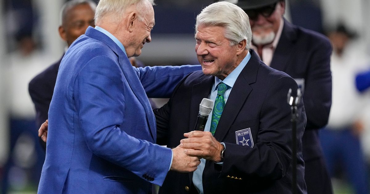 Jimmy Johnson Inducted into Dallas Cowboys' Ring of Honor 30 Years After Departure from Jerry Jones