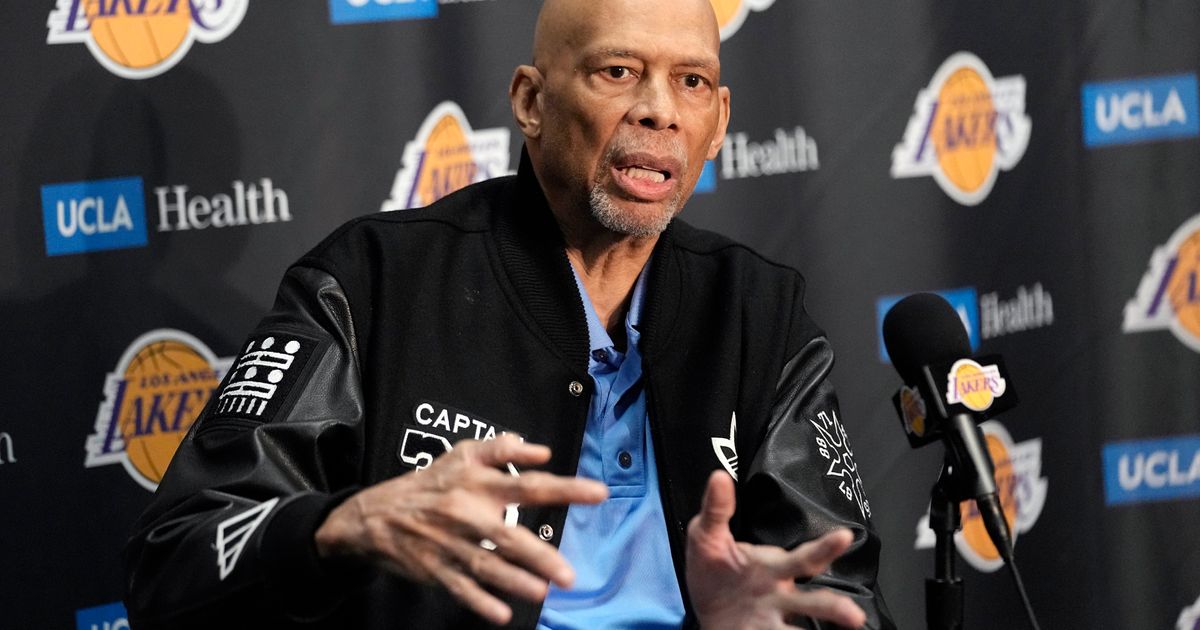 Kareem Abdul-Jabbar Suffers Hip Injury After Falling at Los Angeles Concert