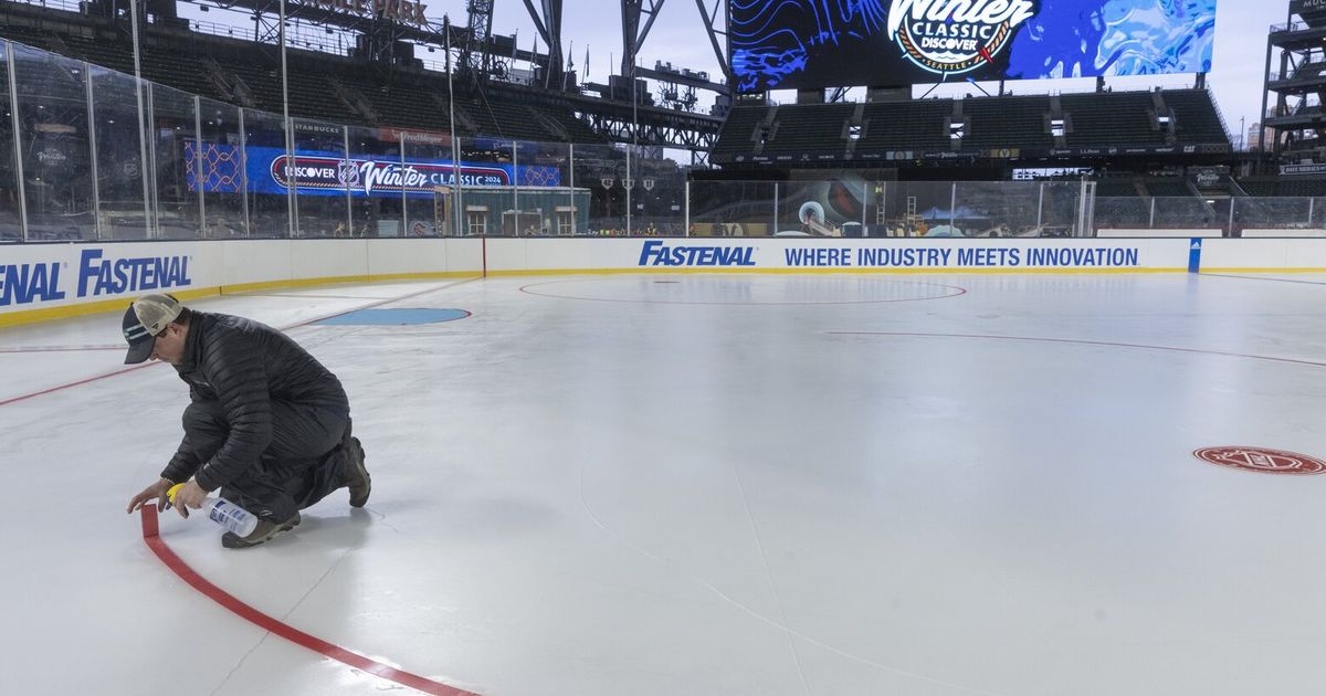 Kraken Fans Discuss Winter Classic Ahead of Seattle's Debut in NHL's Annual Outdoor Event