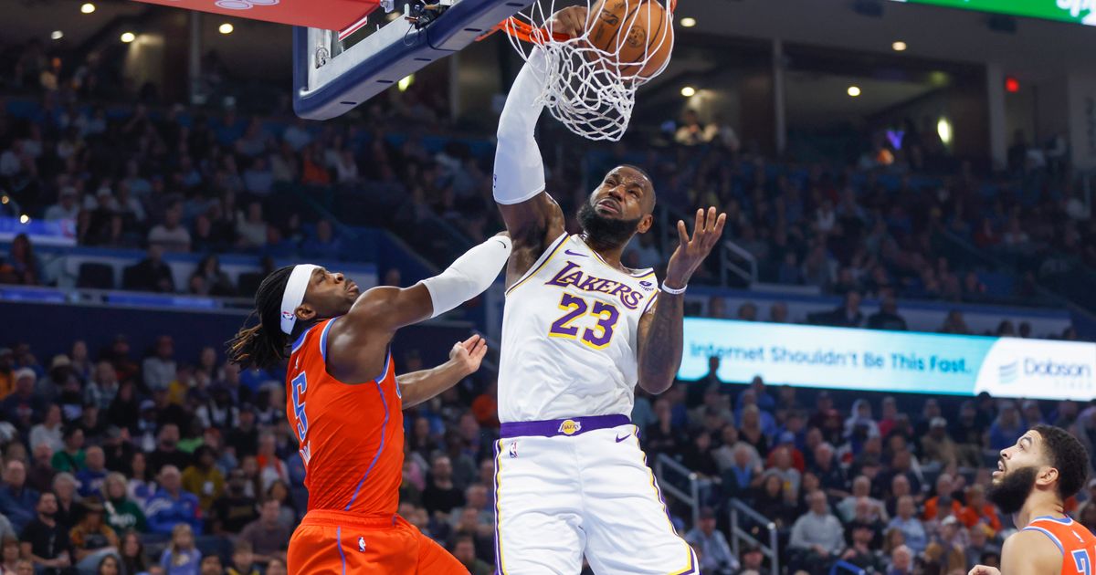 LeBron James Leads Lakers to Victory Over Thunder with Season-High 40 Points, Ending 4-Game Losing Streak