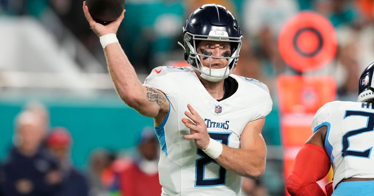 Levis Leads Titans to 28-27 Comeback Victory Over Dolphins