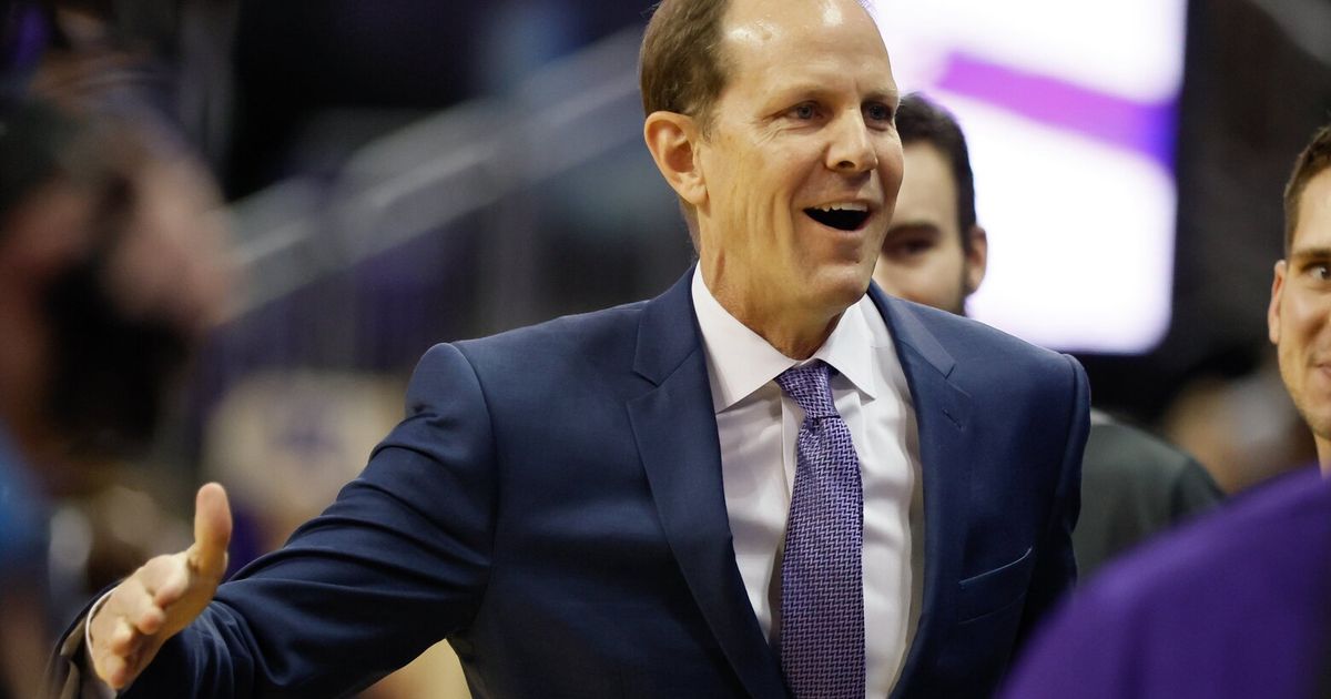 Mike Hopkins Reflects on Life Lessons Learned from His Late Father