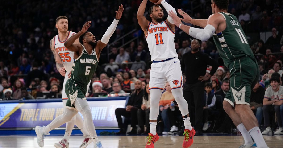 New York Knicks Defeat Milwaukee Bucks 129-122, Ending Their Seven-Game Winning Streak, with 38 Points from Brunson