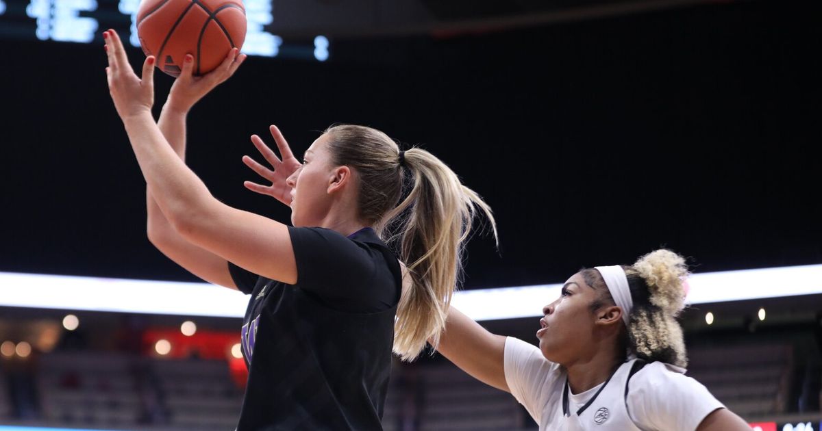 No. 23 Washington Women's Basketball Loses to No. 19 Louisville After Undefeated Start