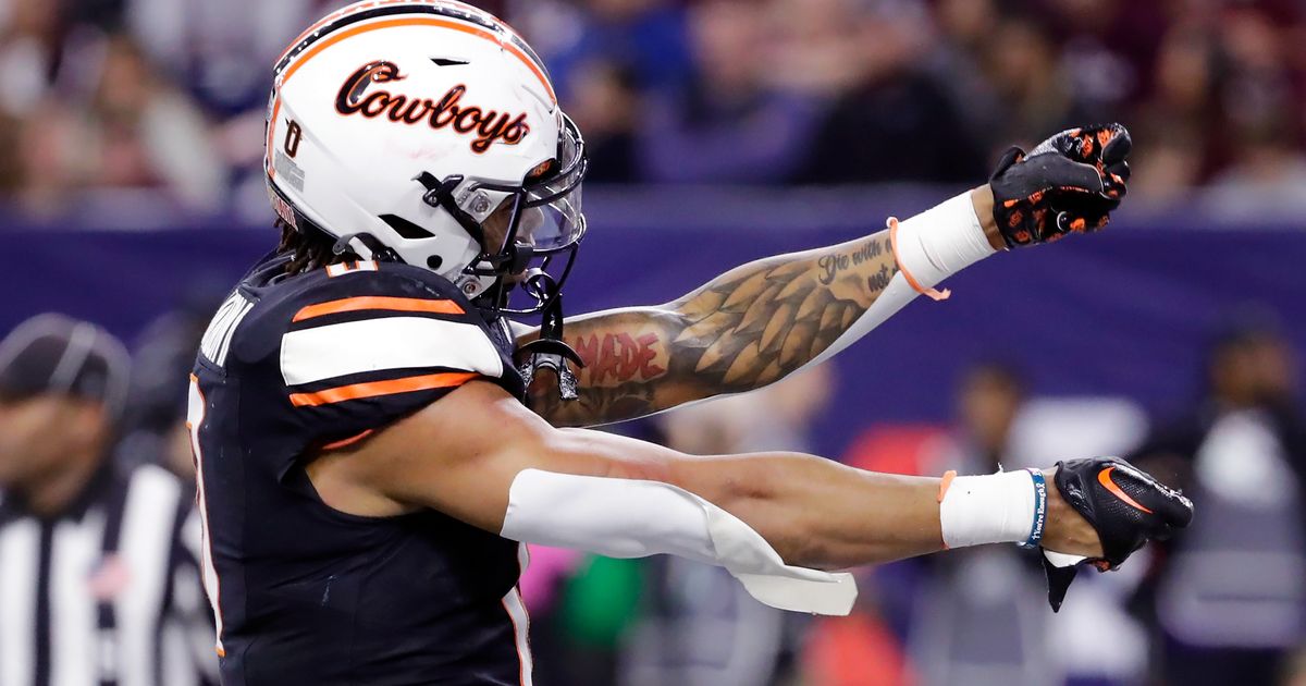 Oklahoma State's Owens and Presley Lead Cowboys to 31-23 Victory Over Texas A&M in Texas Bowl