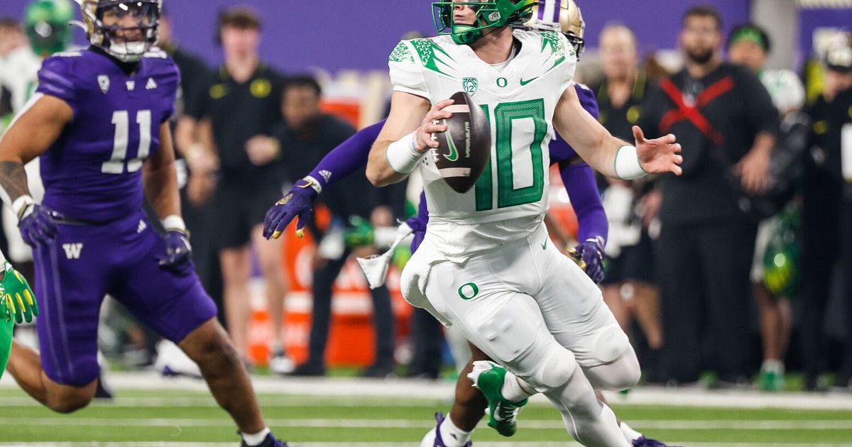 Oregon Ducks Quarterback Bo Nix's Magical Season Cut Short by Loss to Auburn Tigers