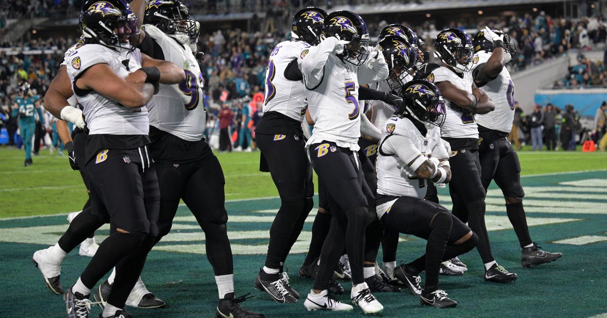 Ravens Secure Playoff Spot with Fourth Consecutive Win Over Mistake-Prone Jaguars, 23-7