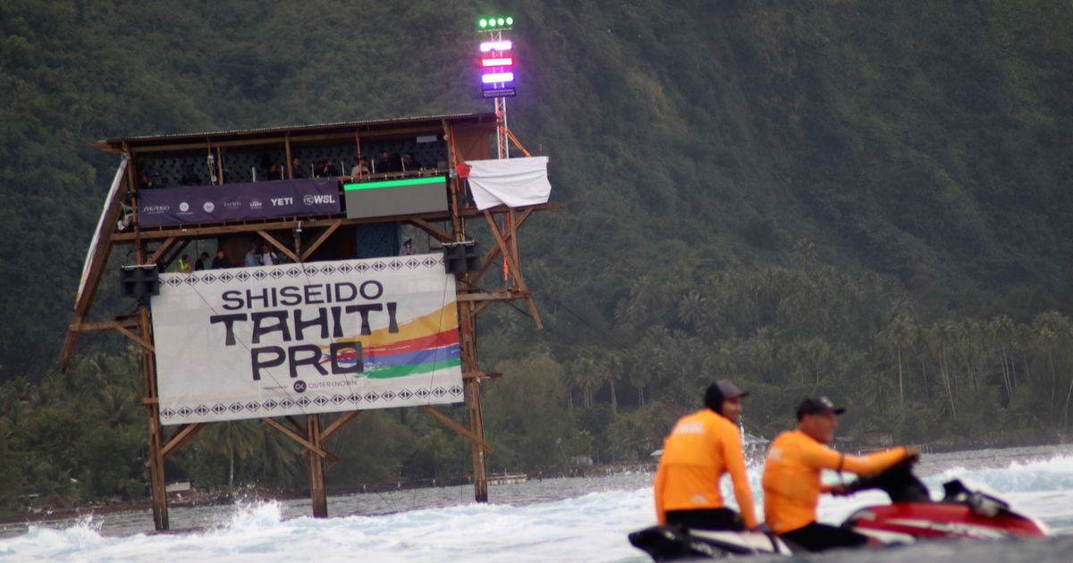 Resumption of Surfing Activities at Tahiti's Olympic Site Following Outcry Over Coral Reef Damage