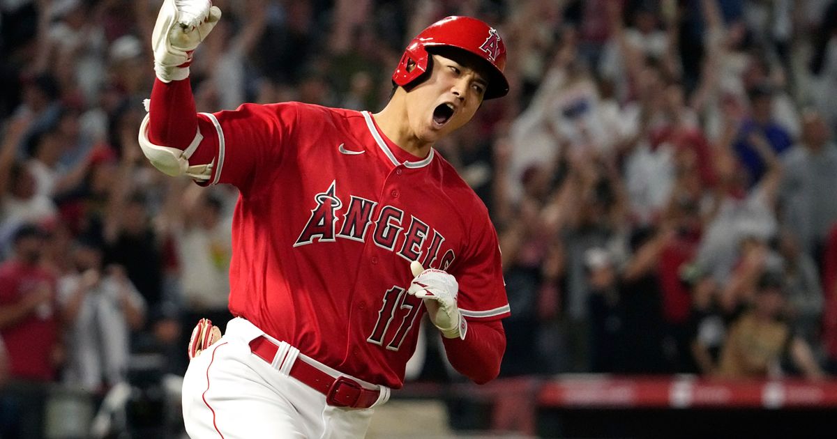 Shohei Ohtani and Los Angeles Dodgers Manager Dave Roberts Meet at Dodger Stadium