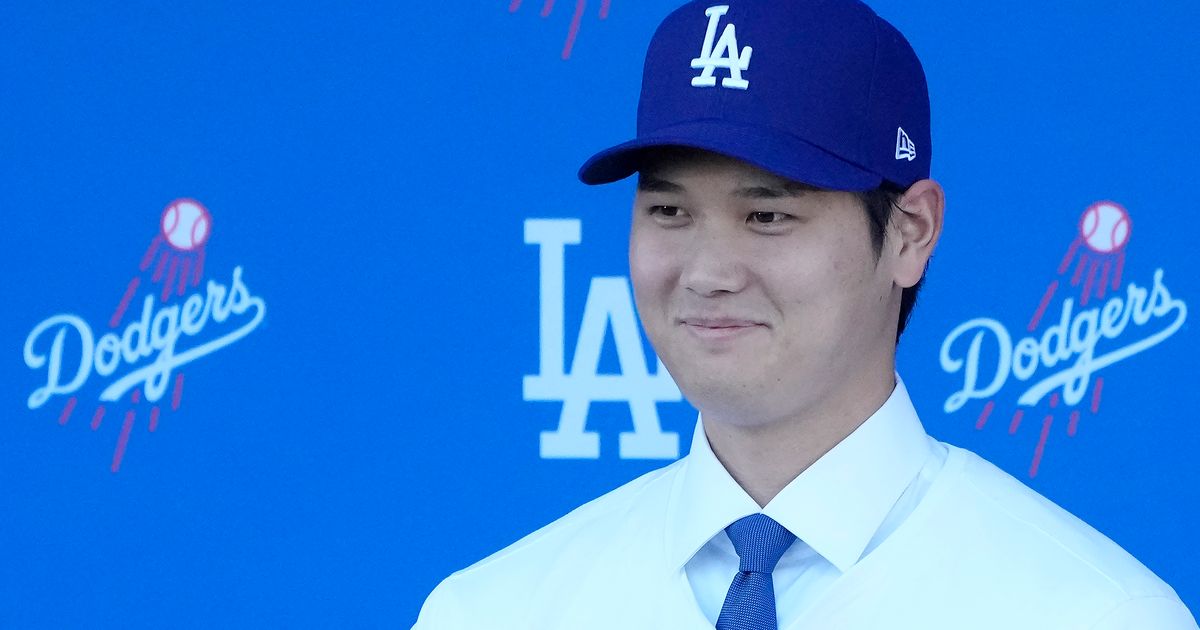 Shohei Ohtani Reveals Name of His Dog at Los Angeles Dodgers Introduction