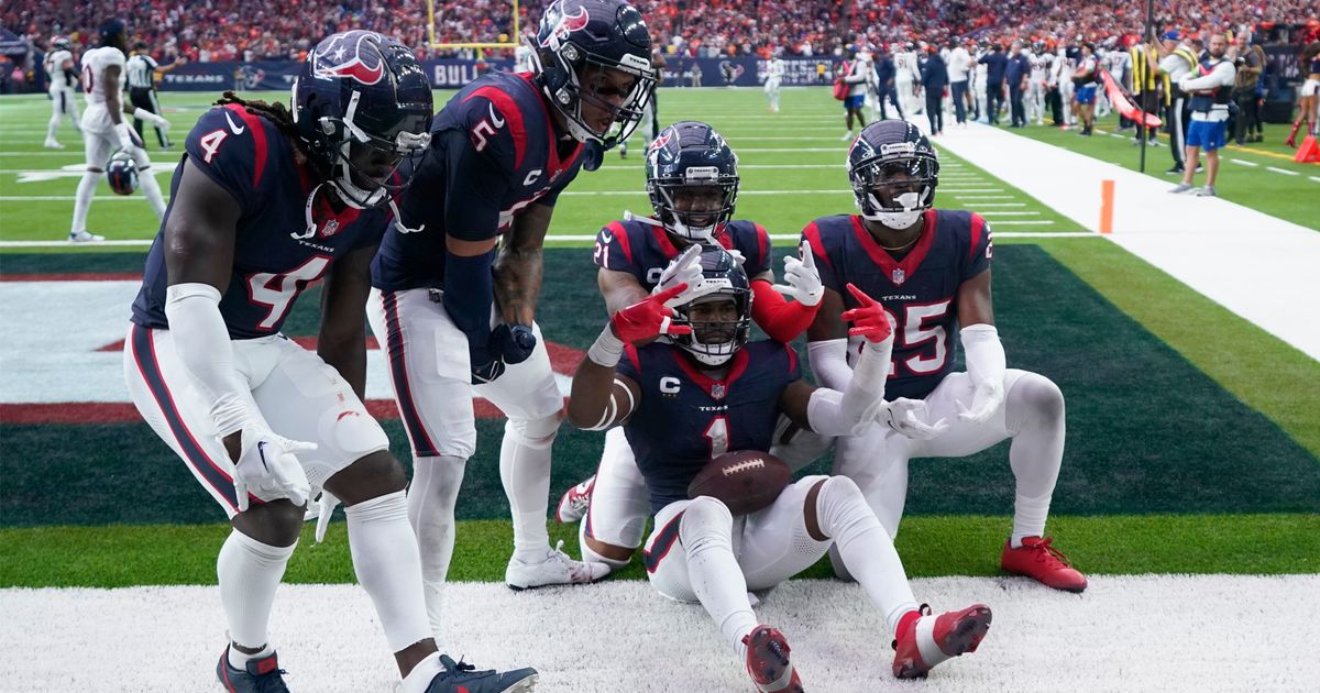 Texans Defeat Broncos 22-17 Behind Collins' 191 Yards Receiving and Ward's Interception