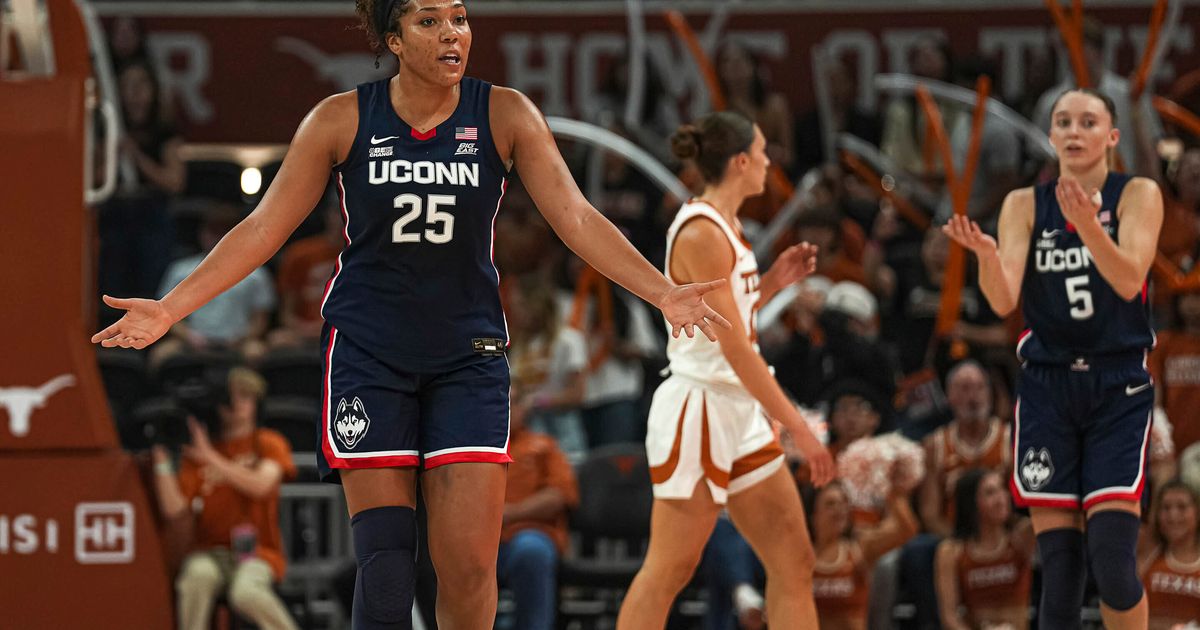 UConn Women's Basketball Drops to Lowest Ranking in 30 Years in AP Top 25, South Carolina and UCLA Remain at No. 1 and No. 2 Respectively