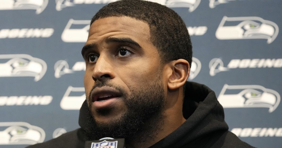 Bobby Wagner Reflects on the Possibility of His Last Game as a Seahawk: 'There's a Lot of Emotions'
