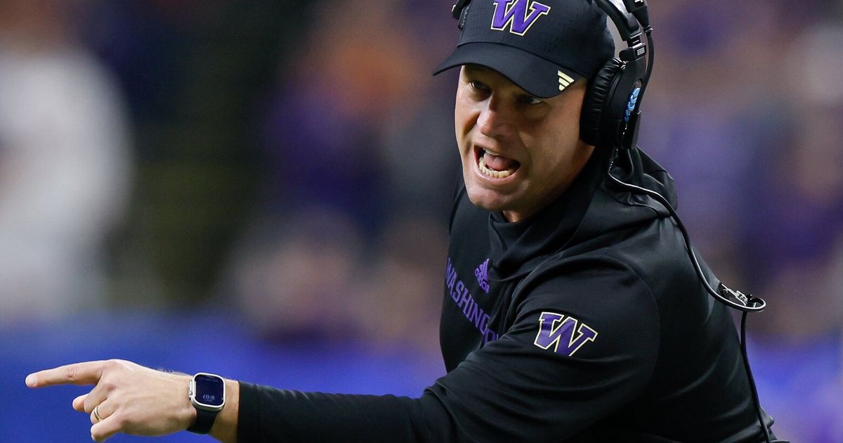 Exploring the Pac-12: Examining the Washington Huskies' Recent Success, Potential for a 'Pac-2' and More