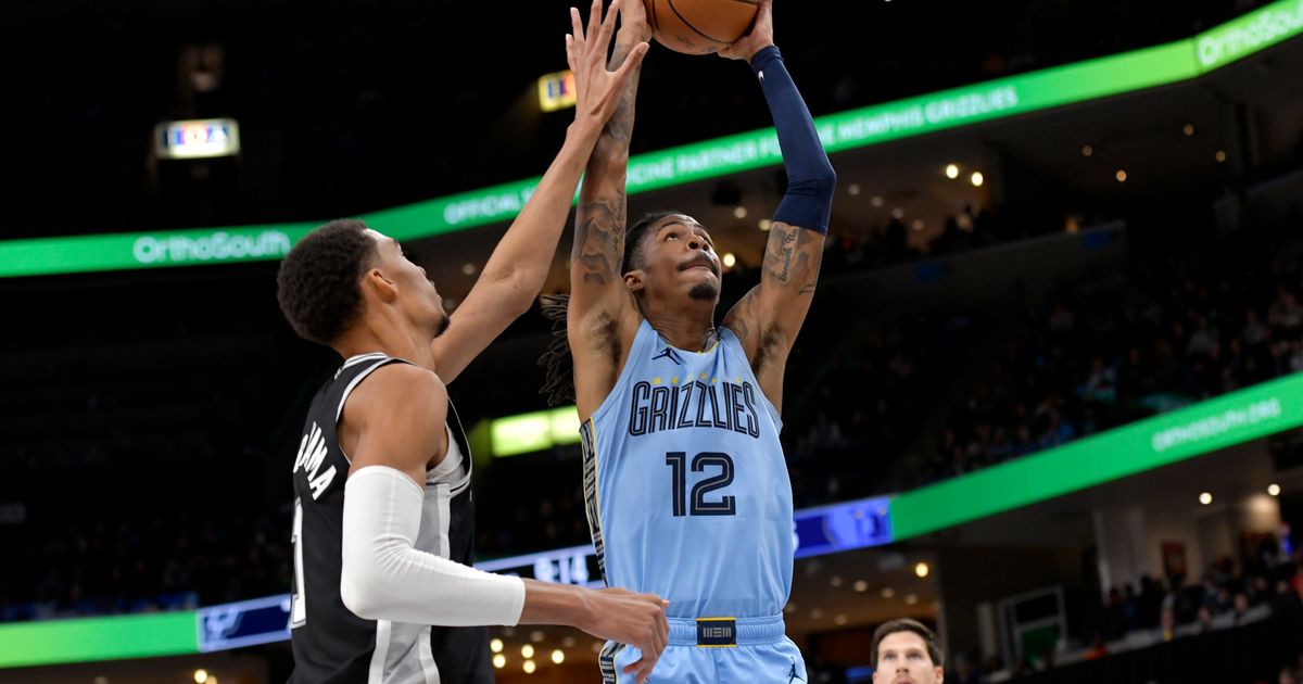 Grizzlies Defeat Spurs 106-98 Behind Morant's 26 Points and Dunk on Wembanyama