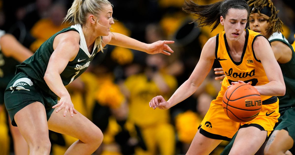 No. 4 Iowa Defeats Michigan State 76-73 After Caitlin Clark Hits Long 3-Pointer at Buzzer, Scores 40 Points
