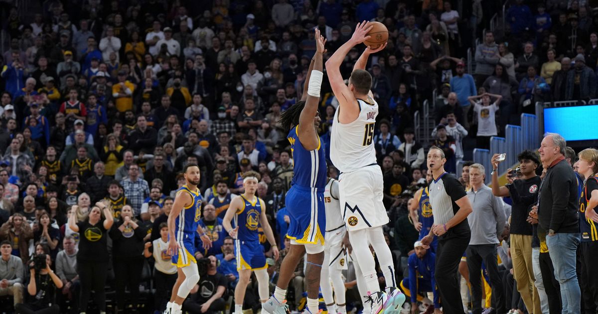 Nuggets' Nikola Jokic Hits Game-Winning 40-Footer to Defeat Warriors 130-127