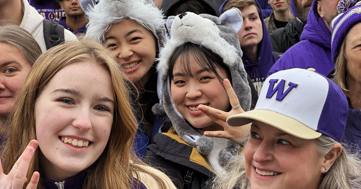 Share Your Reaction Videos During University of Washington's National Championship Game