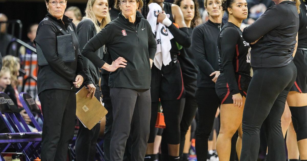 Stanford Women's Basketball Team Earns Coach Tara VanDerveer 1,200th Win with 71-59 Victory Over Washington