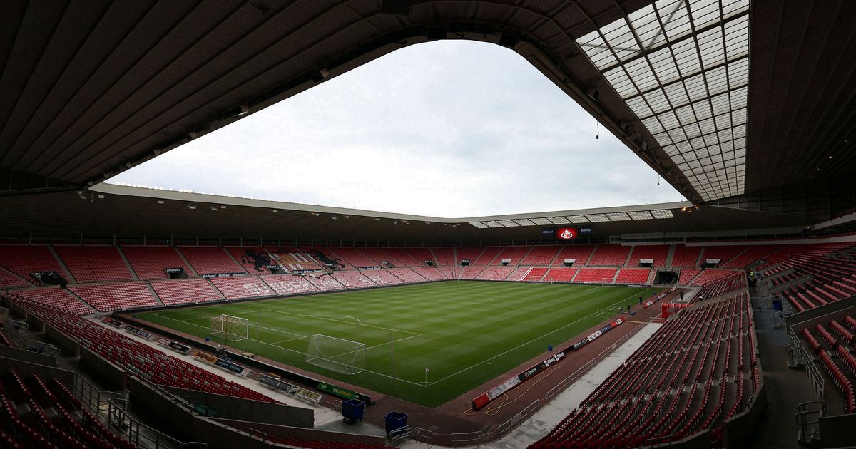Sunderland Issues Apology for Rebranding Stadium Bar in Newcastle Colors Ahead of FA Cup Match