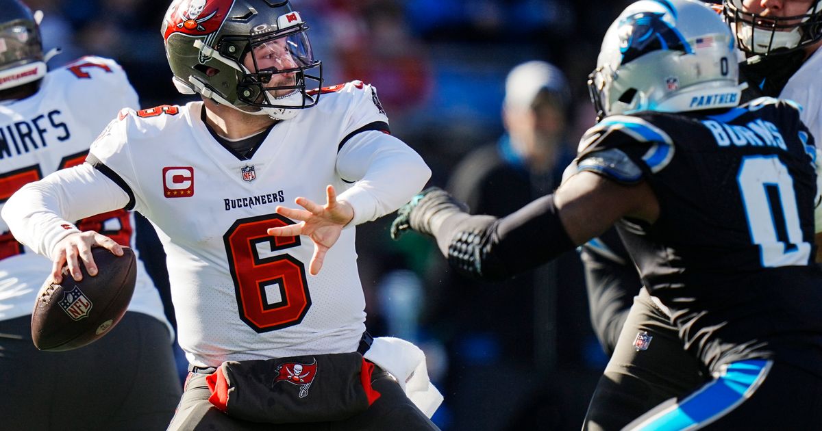Tampa Bay Buccaneers Secure NFC South Division Title with 9-0 Victory Over Carolina Panthers