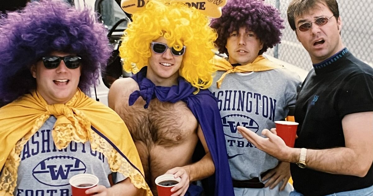 University of Washington Fans Demonstrate Their Loyalty to the Huskies